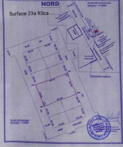 2 lots collés cloturés avec titre foncier global